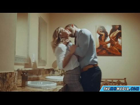 ❤️ ווען אַ באַסטי בלאָנדע סידוס איר אין אַ ציבור אָפּטריט פּאָרן ווידעא ביי yi.playcrot69.top ❤